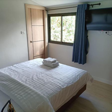 The European Chiang Mai Hotel Bagian luar foto