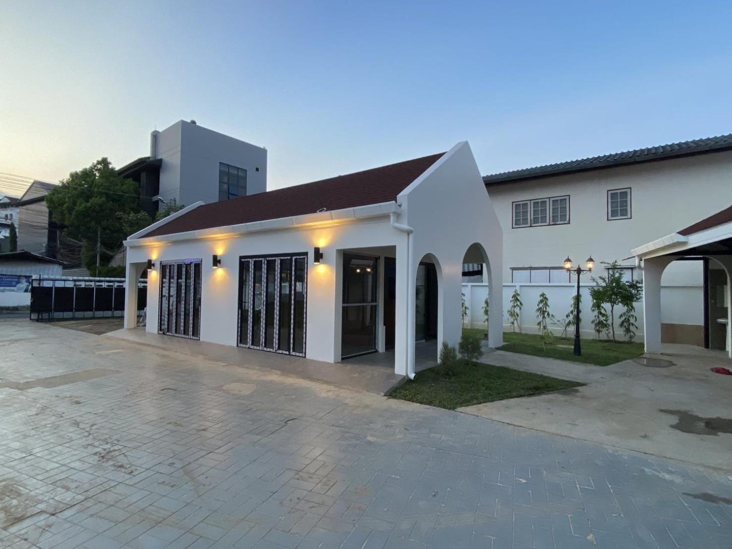 The European Chiang Mai Hotel Bagian luar foto